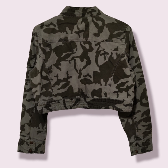 MISS LILI Cropped Zip-up Green Camo Jacket - Picture 2 of 12